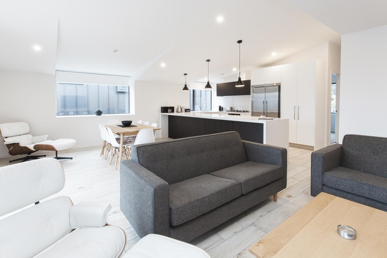 Dungarvon Street Apartments Wanaka Exterior photo