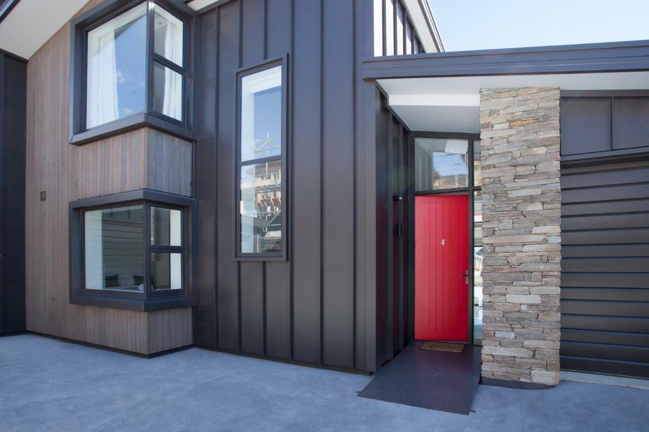 Dungarvon Street Apartments Wanaka Exterior photo